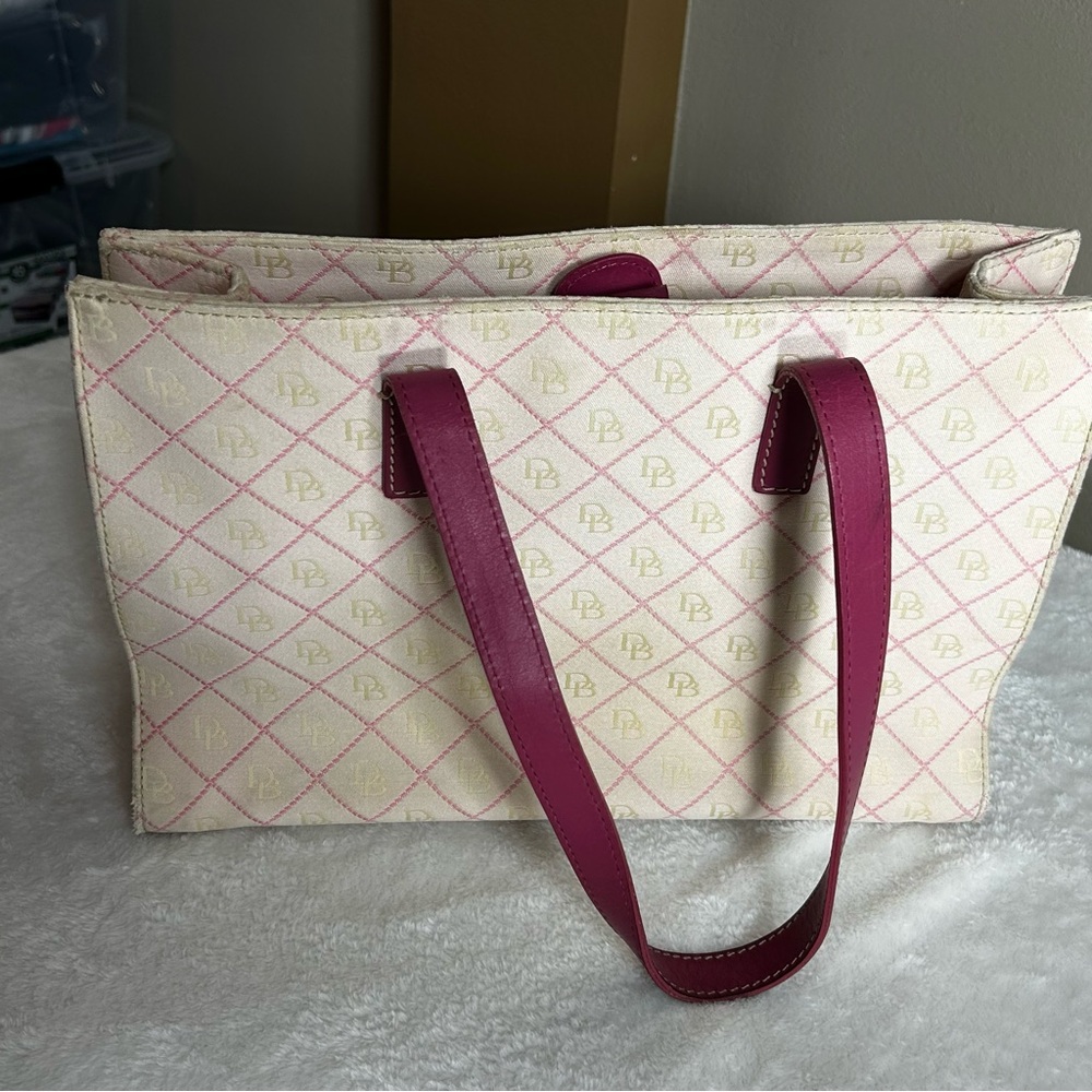 Dooney & Bourke Cream and Pink DB Monogram Tote Pink Leather Trim - Picture 5 of 16